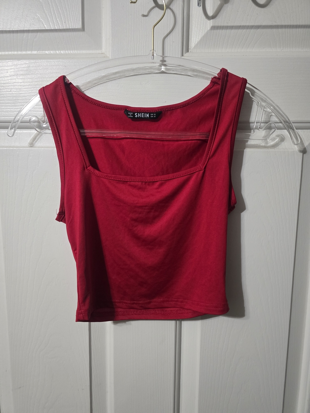 SHEIN Red Square Neck Crop Tank Top